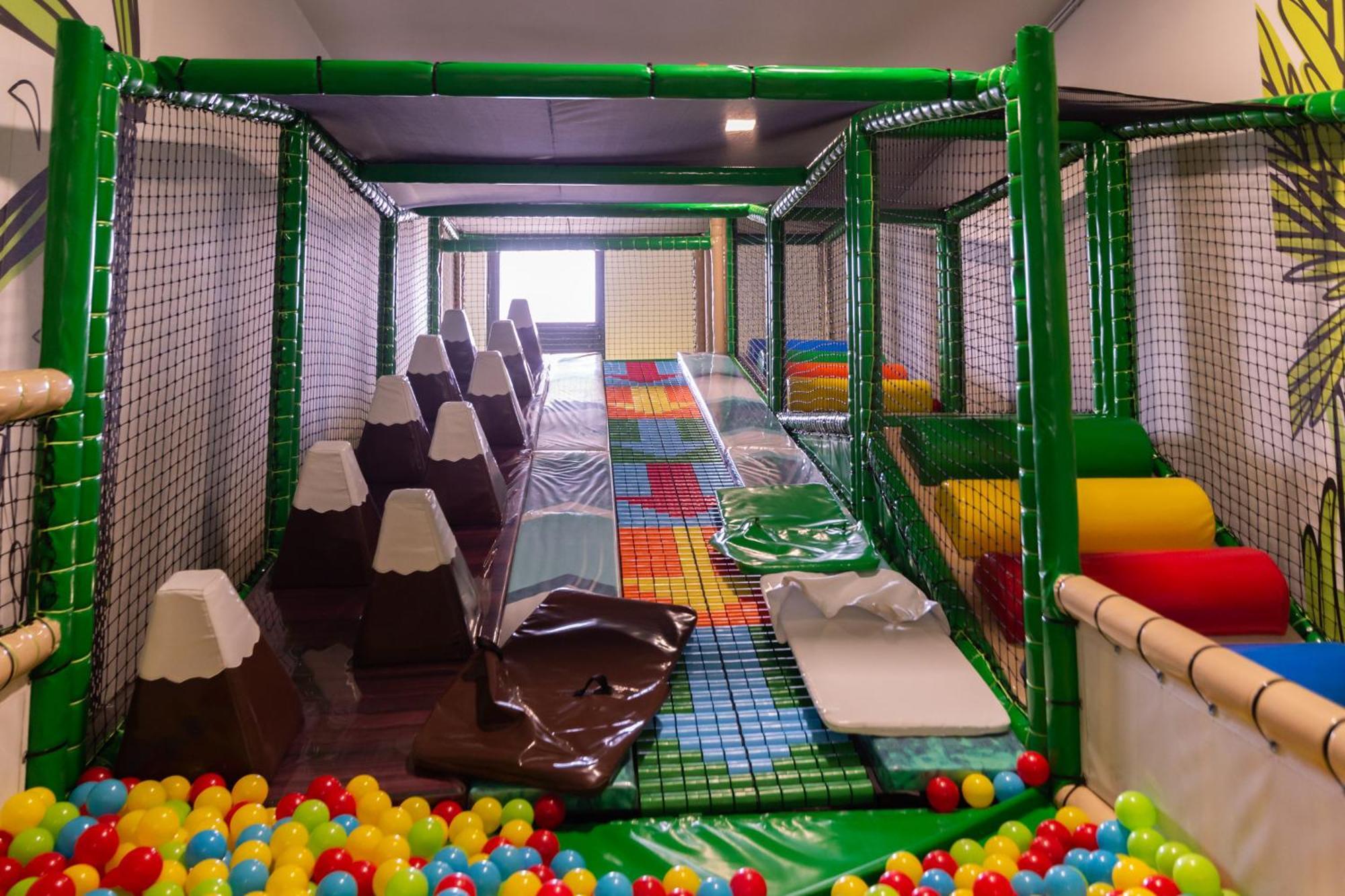 Hotel Nest ビイェリナ エクステリア 写真