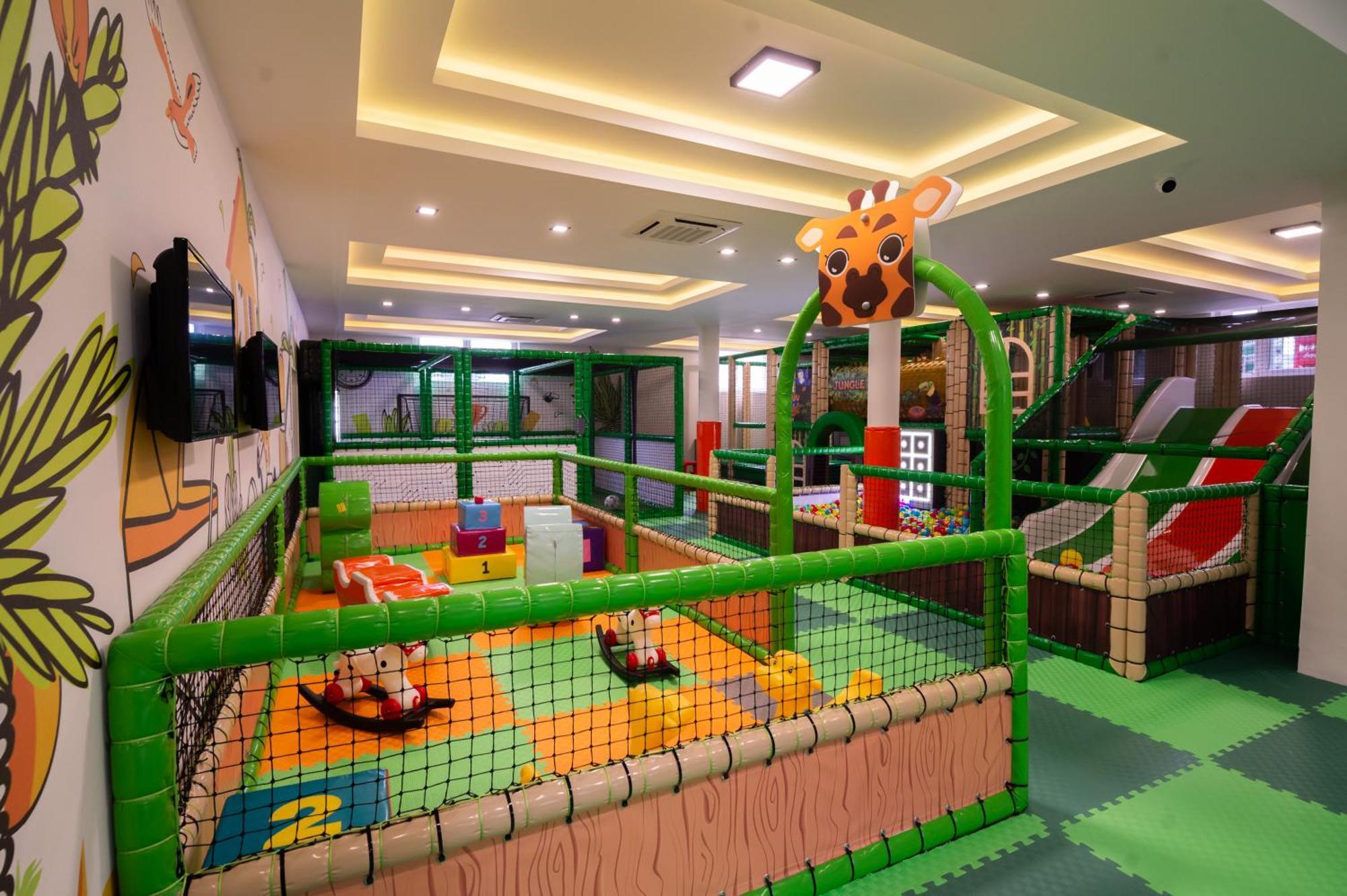 Hotel Nest ビイェリナ エクステリア 写真