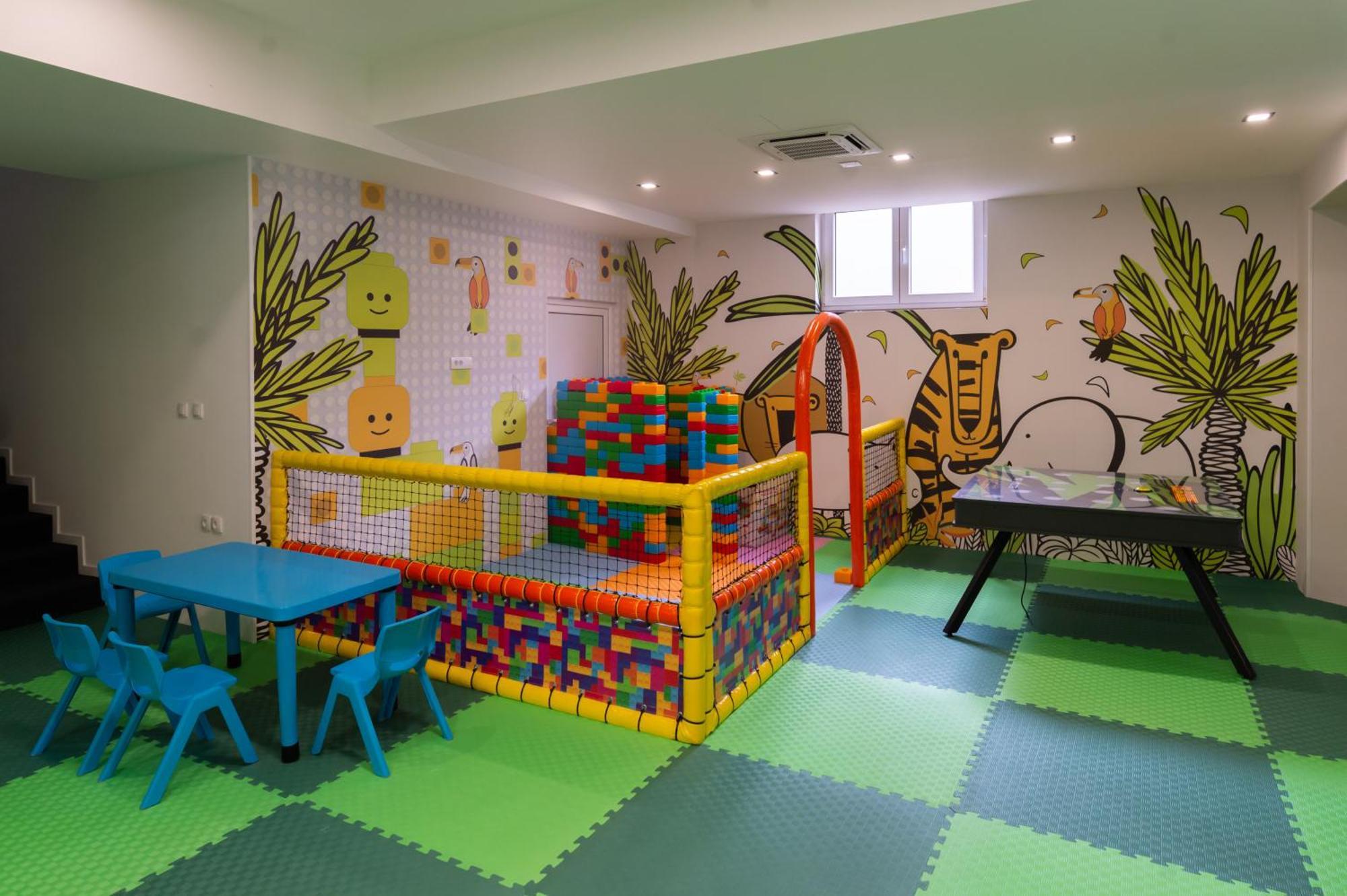 Hotel Nest ビイェリナ エクステリア 写真