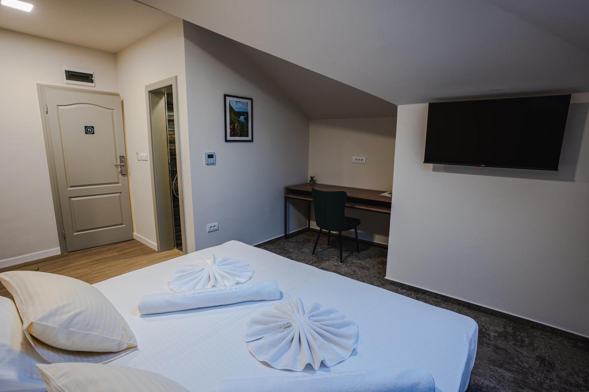 Hotel Nest ビイェリナ エクステリア 写真